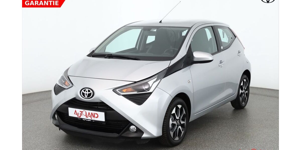Toyota Aygo (X) 15.432 km 15.490 &euro; Zöllnitz 07751