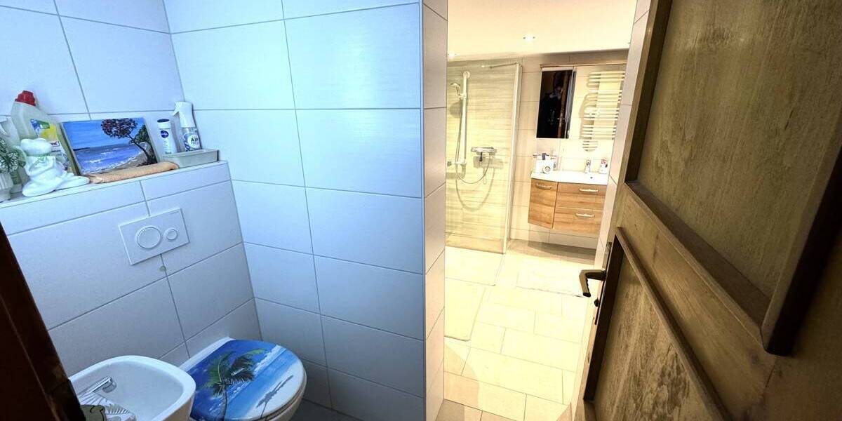 Mehrfamilienhaus, Wohnhaus Rudolstadt Zentrum - 7 Zimmer, 180 m&sup2;, 165.000&euro; | Angebot:25676529