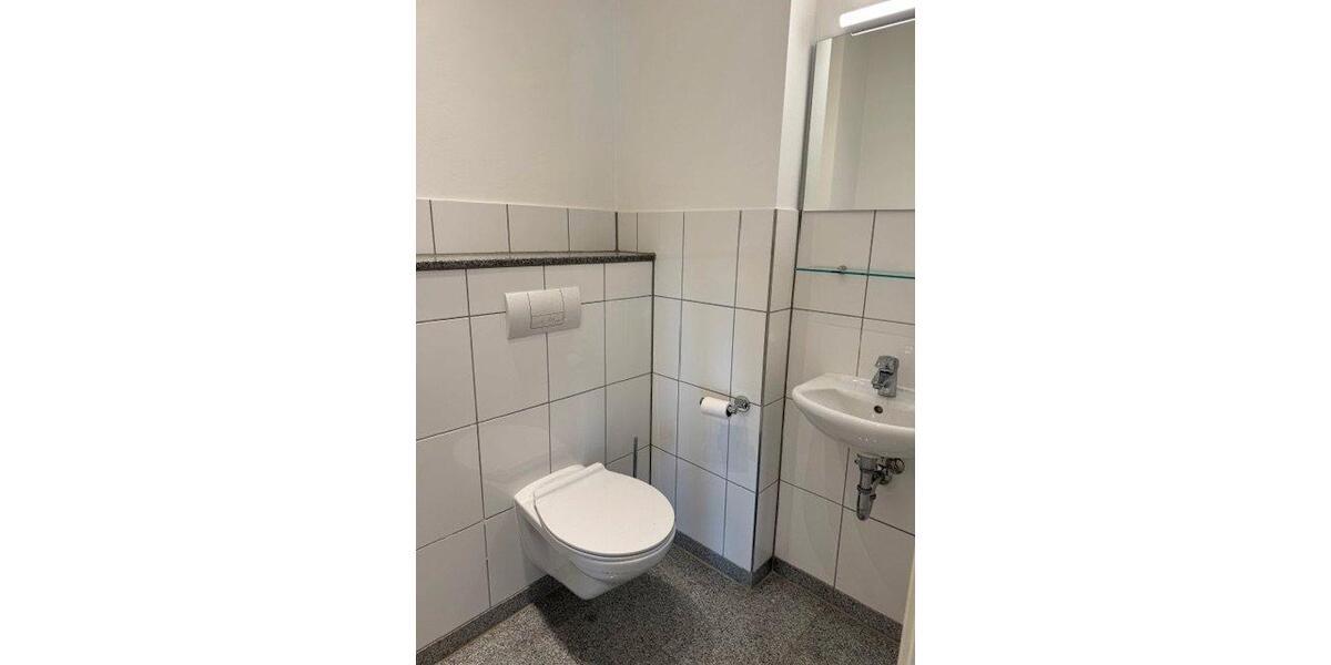 Etagenwohnung Weimar - 4 Zimmer, 102 m&sup2;, 1.200&euro; | Angebot:25991215