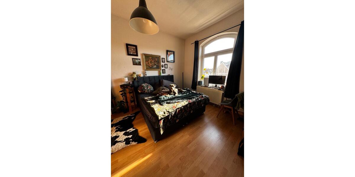 Etagenwohnung Erfurt - 5 Zimmer, 125 m&sup2;, 1.600&euro; | Angebot:26286387