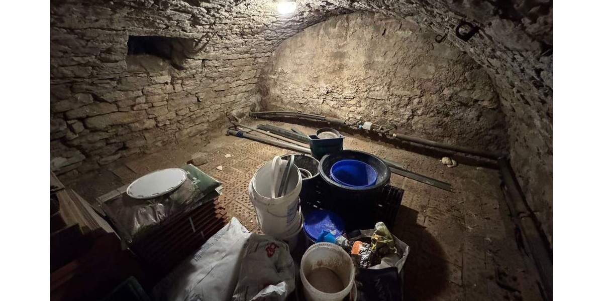 Einfamilienhaus Erfurt Töttelstädt - 9 Zimmer, 175 m&sup2;, 360.000&euro; | Angebot:25685659