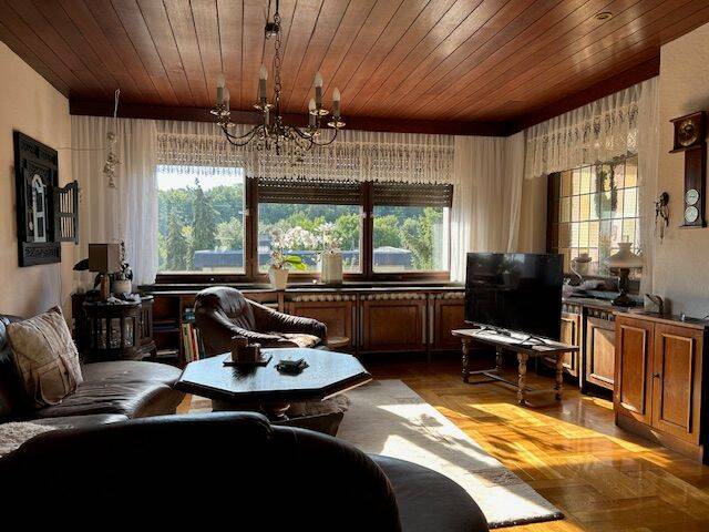 Mehrfamilienhaus, Wohnhaus Ettersburg - 4 Zimmer, 150 m&sup2;, 350.000&euro; | Angebot:25660729