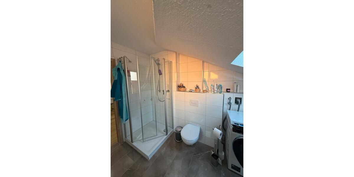 Dachgeschoßwohnung Apolda - 3 Zimmer, 85 m&sup2;, 930&euro; | Angebot:25352752