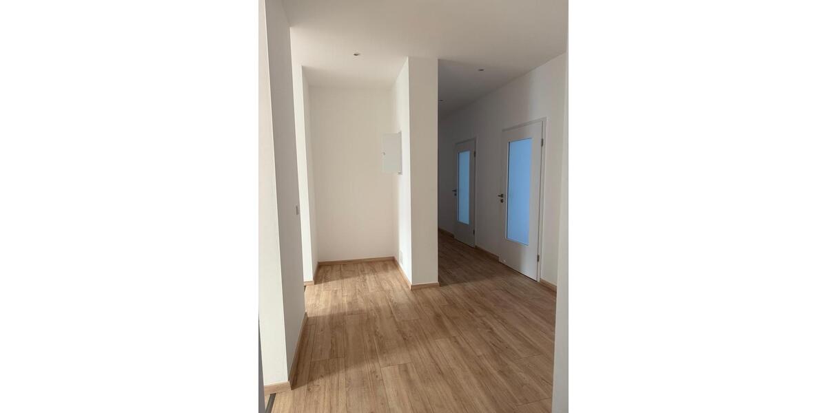 Etagenwohnung Erfurt - 5 Zimmer, 140 m&sup2;, 2.100&euro; | Angebot:26039468