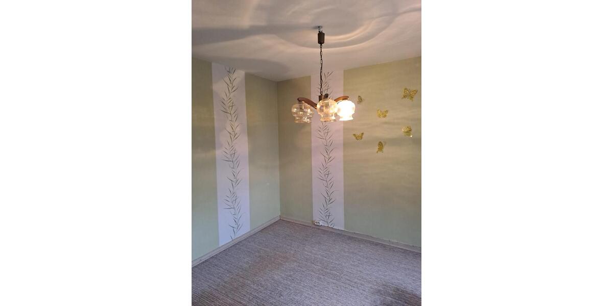 Einfamilienhaus Stadtilm - 7 Zimmer, 120 m&sup2;, 140.000&euro; | Angebot:24533046