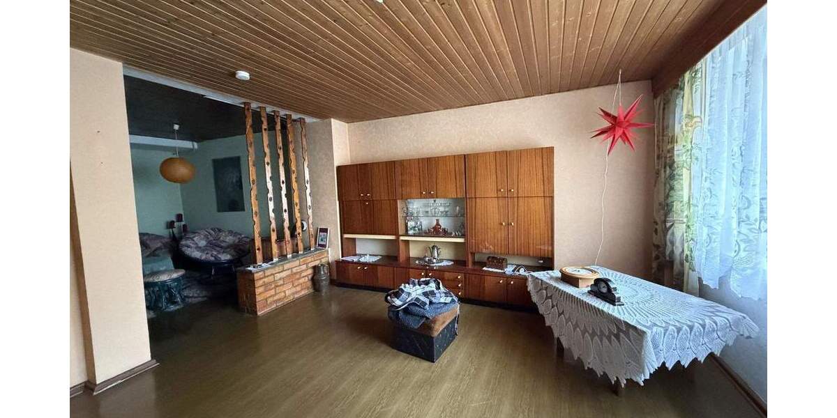 Reihenmittelhaus Buttstädt - 5 Zimmer, 110 m&sup2;, 39.000&euro; | Angebot:25845666