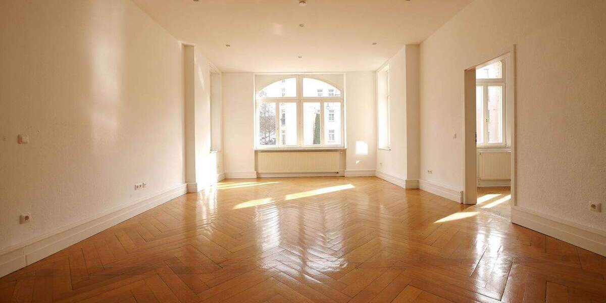 Etagenwohnung Erfurt Altstadt - 3 Zimmer, 134 m&sup2;, 975&euro; | Angebot:26153992