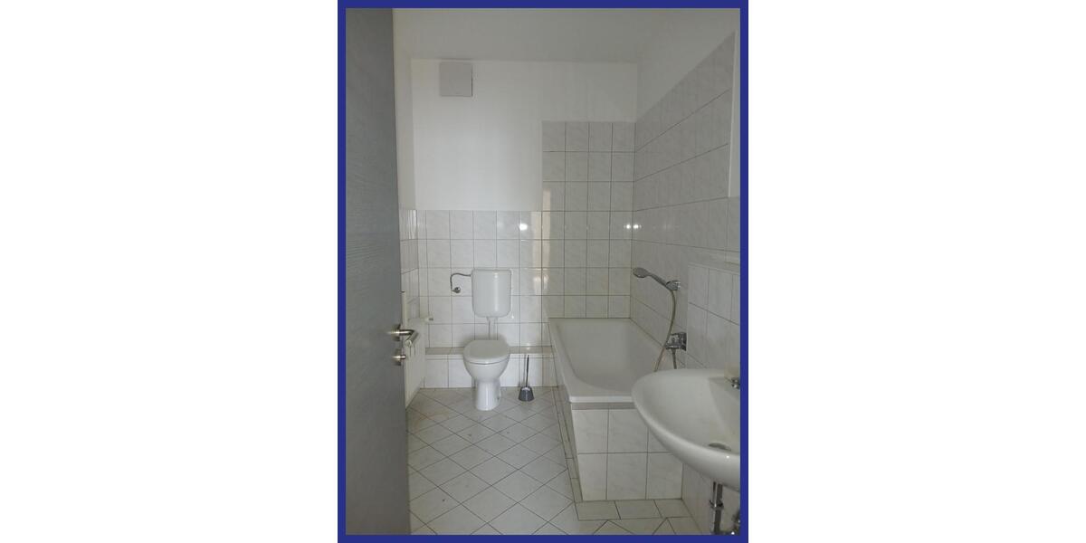 Etagenwohnung Apolda - 2 Zimmer, 56 m&sup2;, 420&euro; | Angebot:25916926