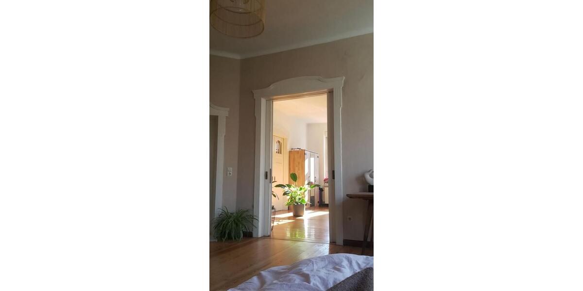 Hochparterre Apolda - 4 Zimmer, 160 m&sup2;, 1.450&euro; | Angebot:26026073