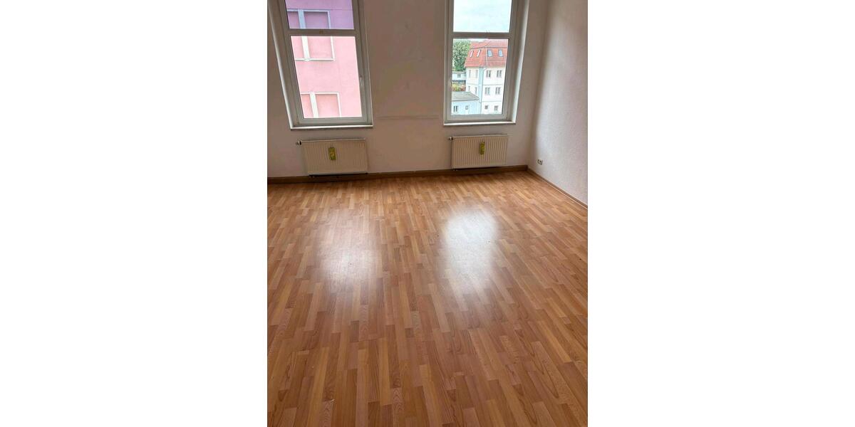 Etagenwohnung Lehesten - 4 Zimmer, 92 m&sup2;, 500&euro; | Angebot:26528411