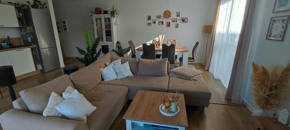 Etagenwohnung Bucha - 3 Zimmer, 90 m&sup2;, 1.500&euro; | Angebot:25543321