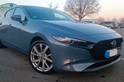 Mazda 3 92.000 km 16.800 &euro; Erfurt 99087