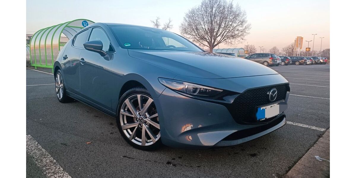 Mazda 3 92.000 km 16.800 &euro; Erfurt 99087