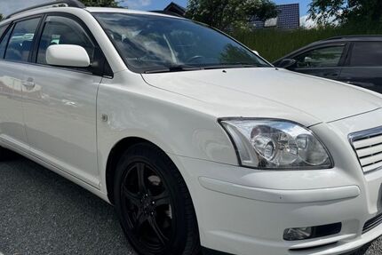Toyota Avensis 145.000 km 6.750 &euro; Weimar 99423