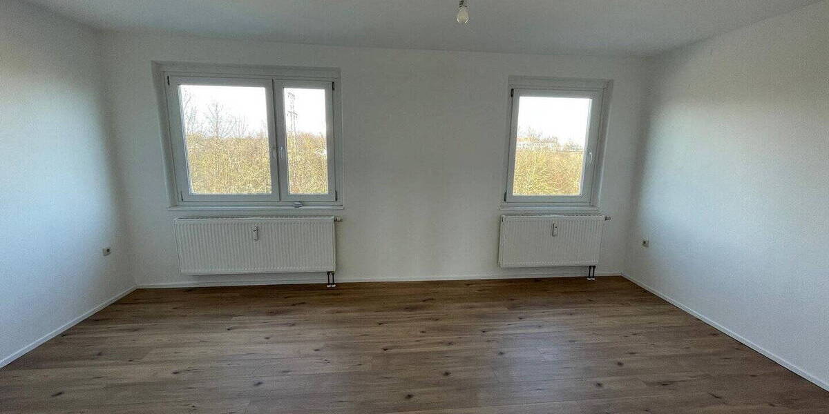 Etagenwohnung Apolda - 2 Zimmer, 75 m&sup2;, 550&euro; | Angebot:26113088