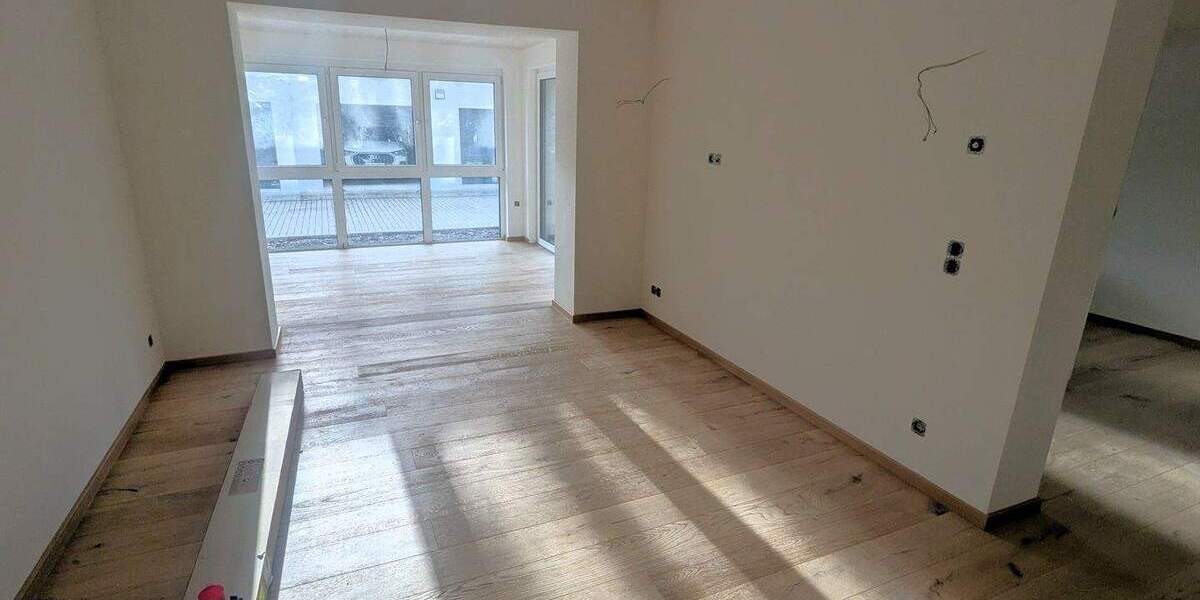 Etagenwohnung Jena Löbstedt - 4 Zimmer, 94 m&sup2;, 399.000&euro; | Angebot:25695947