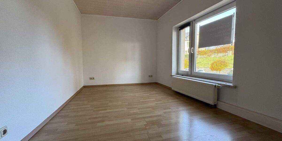 Einfamilienhaus Am Ettersberg Buttelstedt - 6 Zimmer, 220 m&sup2;, 96.900&euro; | Angebot:25743905