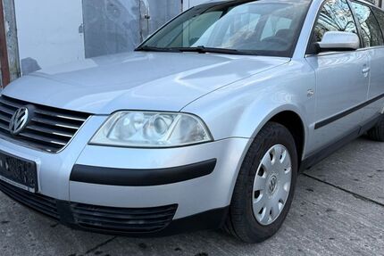 VW Passat Variant 244.776 km 1.990 &euro; Kahla / Thüringen 07768