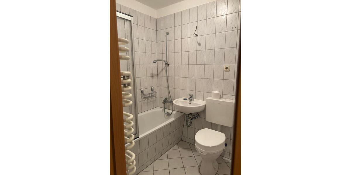 Dachgeschoßwohnung Jena Lobeda-Altstadt - 3 Zimmer, 73 m&sup2;, 780&euro; | Angebot:25055355