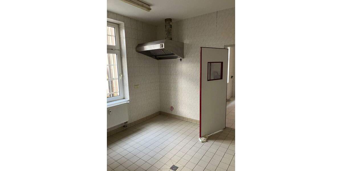 Etagenwohnung Jena Süd - 7 Zimmer, 100 m&sup2;, 260.000&euro; | Angebot:26627790