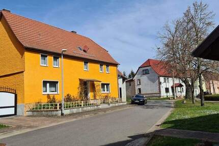 Haus Kölleda Großmonra - 8 Zimmer, 218 m&sup2;, 199.000&euro; | Angebot:25687052