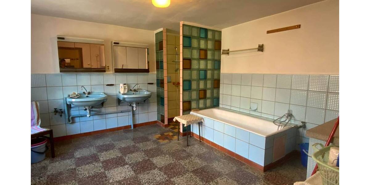 Einfamilienhaus Kölleda Battgendorf - 5 Zimmer, 190 m&sup2;, 99.000&euro; | Angebot:25679757