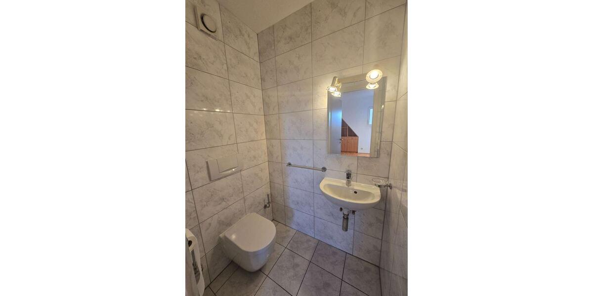 Etagenwohnung Erfurt - 2 Zimmer, 129 m&sup2;, 1.490&euro; | Angebot:24750428