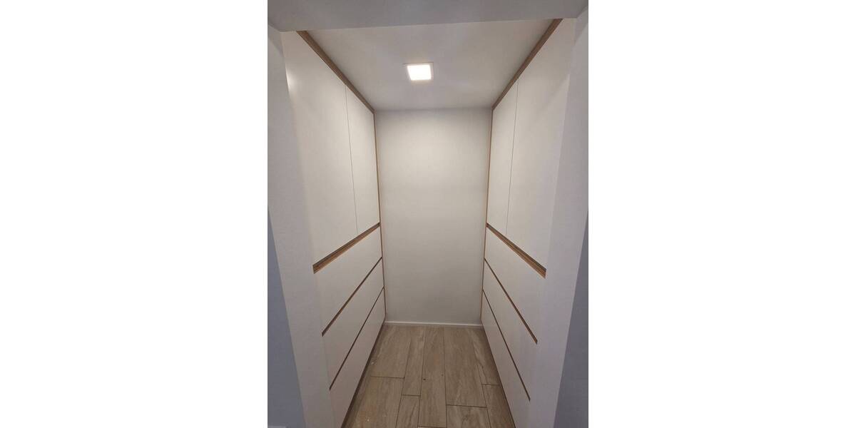 Etagenwohnung Erfurt Brühlervorstadt - 2 Zimmer, 76 m&sup2;, 1.170&euro; | Angebot:26643512