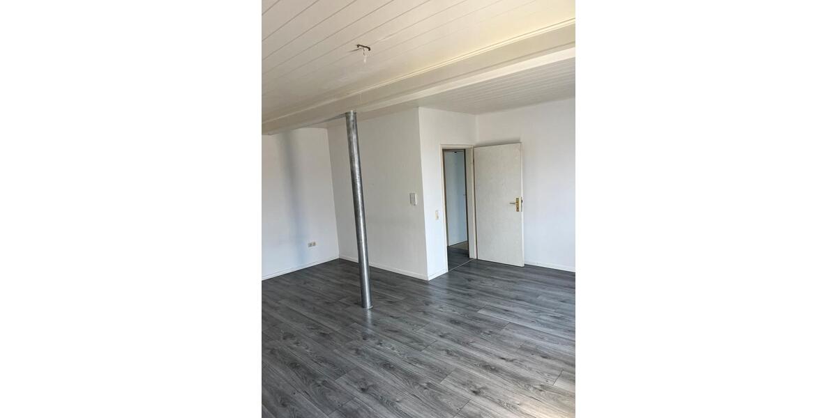 Etagenwohnung Kahla - 1 Zimmer, 39 m&sup2;, 305&euro; | Angebot:26618786