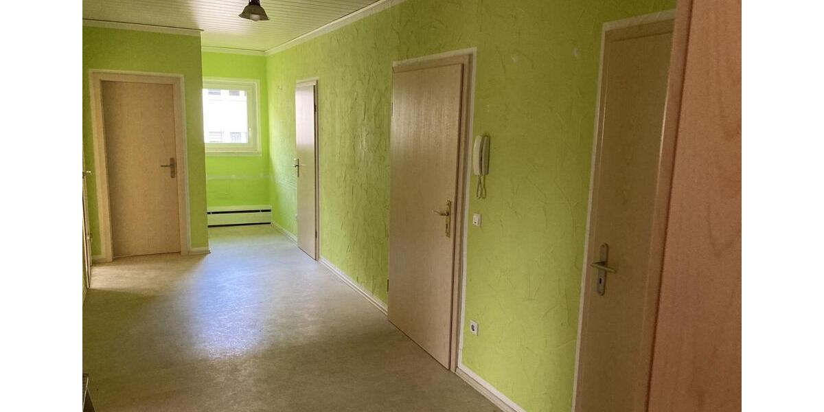 Etagenwohnung Kahla - 5 Zimmer, 124 m&sup2;, 870&euro; | Angebot:17932814