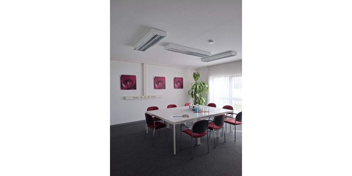 Gewerbeobjekt Jena Löbstedt - 3 Zimmer, 102 m&sup2;, 976&euro; | Angebot:26080350