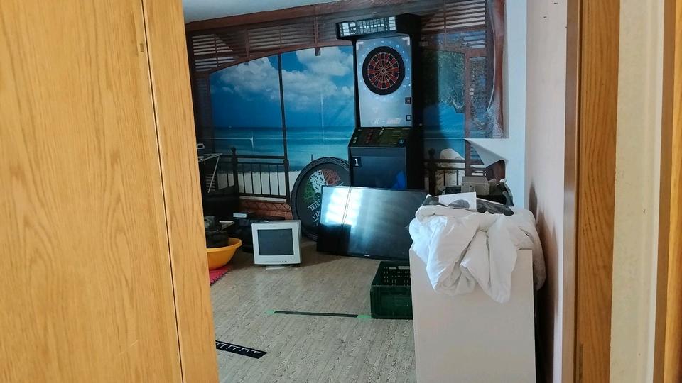 Einfamilienhaus Am Ettersberg - 7 Zimmer, 110 m&sup2;, 140.000&euro; | Angebot:27071067