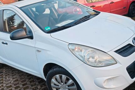 Hyundai i20 165.000 km 1.490 &euro; Umpferstedt 99441