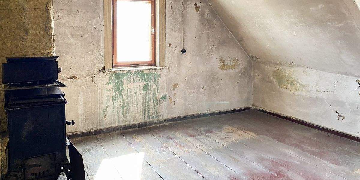 Einfamilienhaus Apolda - 6 Zimmer, 135 m&sup2;, 109.000&euro; | Angebot:25727016