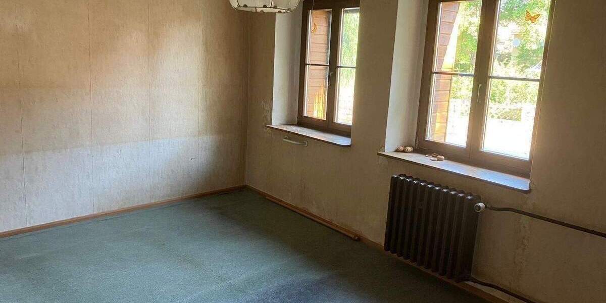 Einfamilienhaus Ilmtal-Weinstraße Weinstraße - 6 Zimmer, 198 m&sup2;, 180.000&euro; | Angebot:25679277