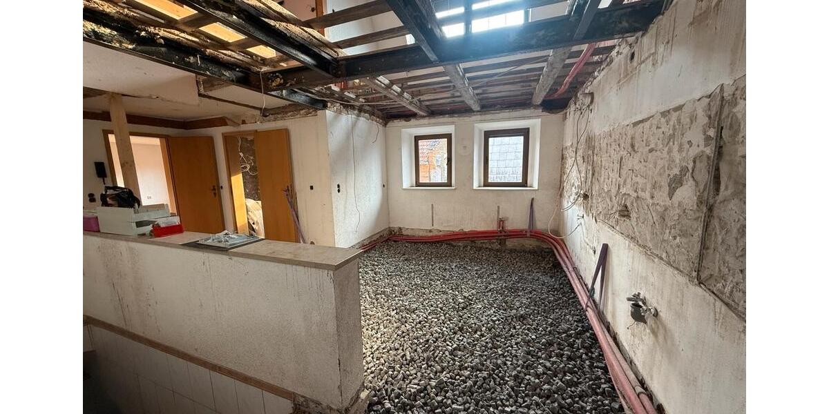 Einfamilienhaus Am Ettersberg - 6 Zimmer, 180 m&sup2;, 135.000&euro; | Angebot:23810796