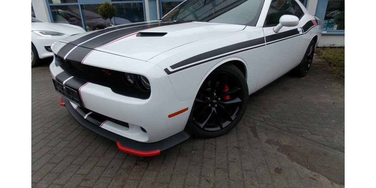 Dodge Challenger 6,4 Scat Pack 93.400 km 34.990 &euro; Rudolstadt 07407