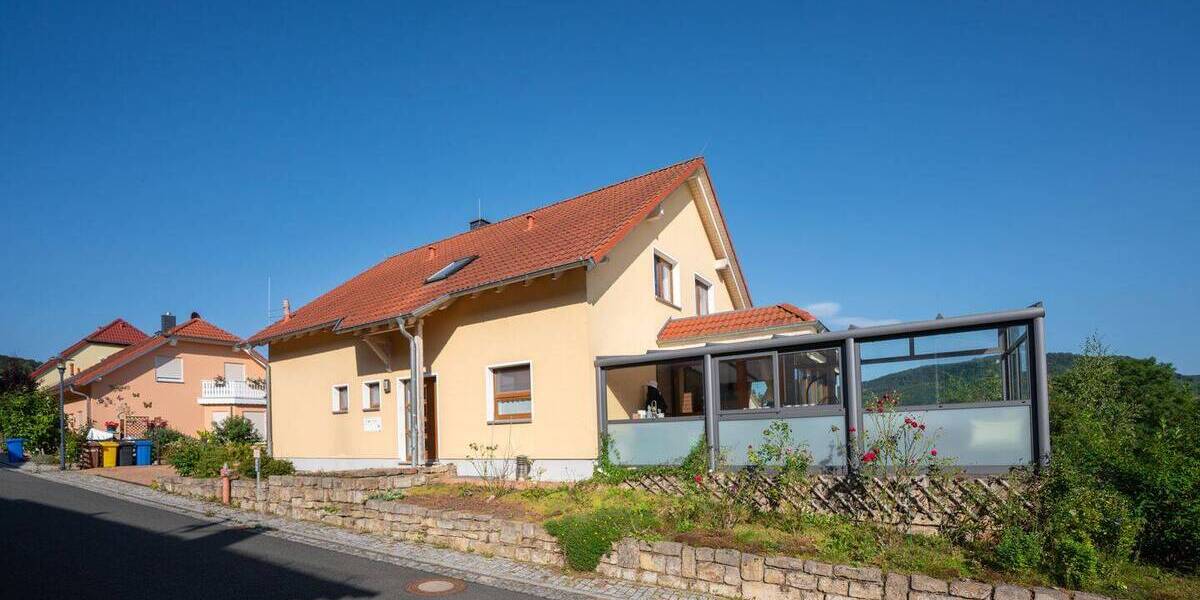 Mehrfamilienhaus, Wohnhaus Jena Zwätzen - 8 Zimmer, 325 m&sup2;, 890.000&euro; | Angebot:25705576