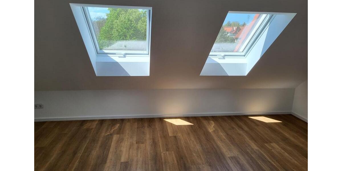 Reihenhaus Bucha - 6 Zimmer, 142 m&sup2;, 2.150&euro; | Angebot:26382609