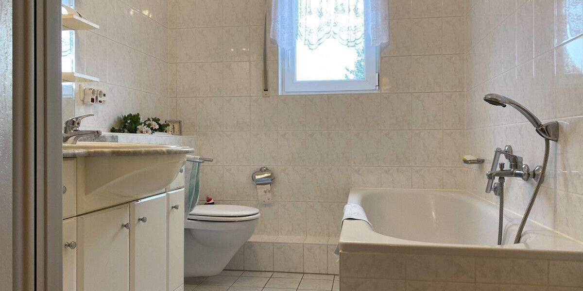 Reihenmittelhaus Apolda - 4 Zimmer, 136 m&sup2;, 285.000&euro; | Angebot:25727017