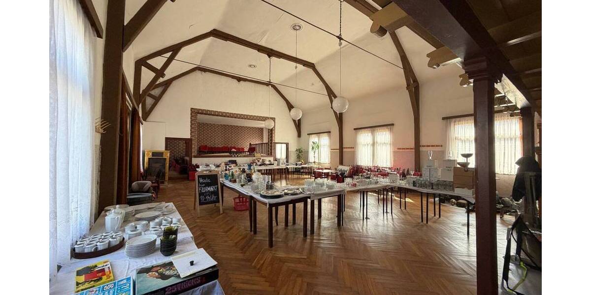 Mehrfamilienhaus, Wohnhaus Schloßvippach Dielsdorf - 1 Zimmer, 468 m&sup2;, 185.000&euro; | Angebot:25984383