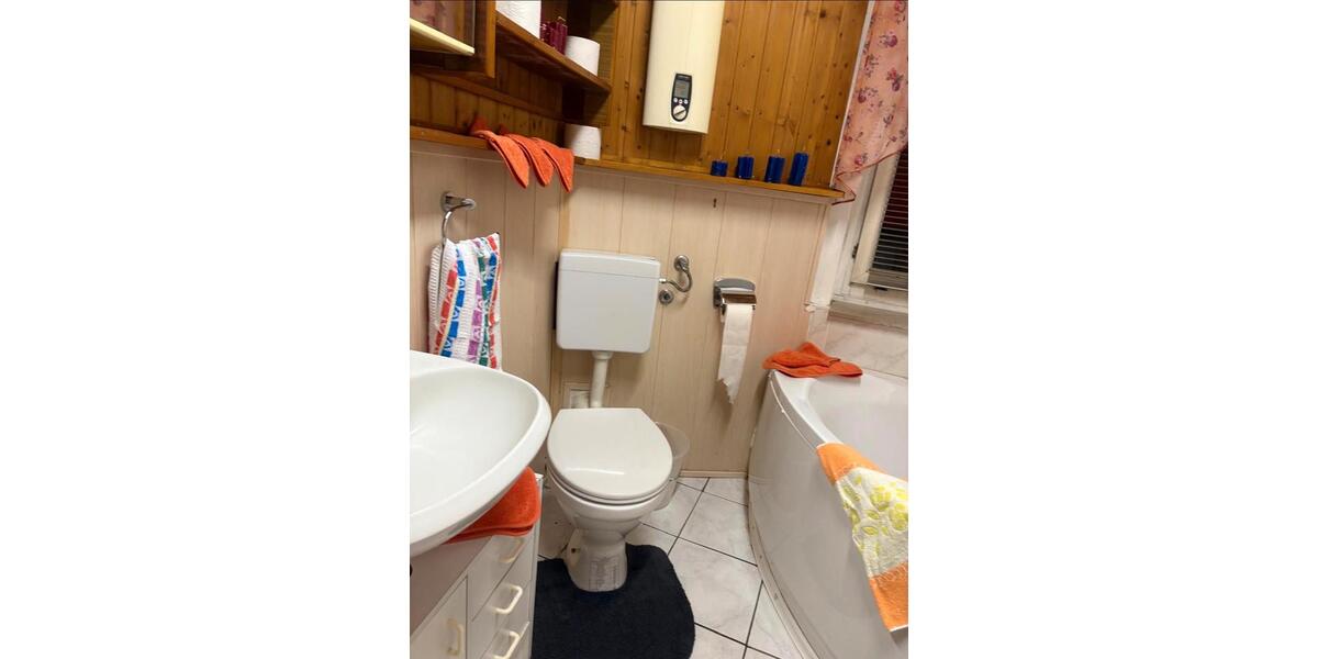 Reihenhaus Buttstädt - 5 Zimmer, 124 m&sup2;, 75.000&euro; | Angebot:26221458