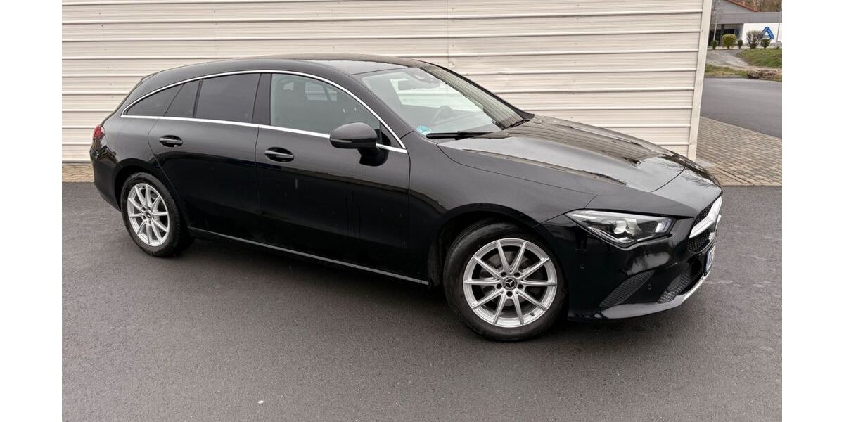 Mercedes-Benz CLA 180 Shooting Brake 60.000 km 21.500 &euro; Uhlstädt-Kirchhasel 07407