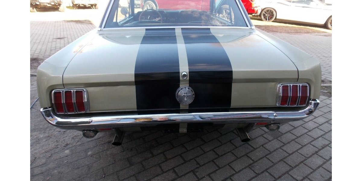 Ford Mustang V8 mit Wertgutachten 37.000 km 32.500 &euro; Rudolstadt 07407
