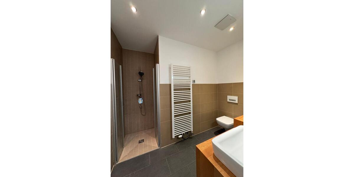 Etagenwohnung Jena - 2 Zimmer, 45 m&sup2;, 1.000&euro; | Angebot:19596805