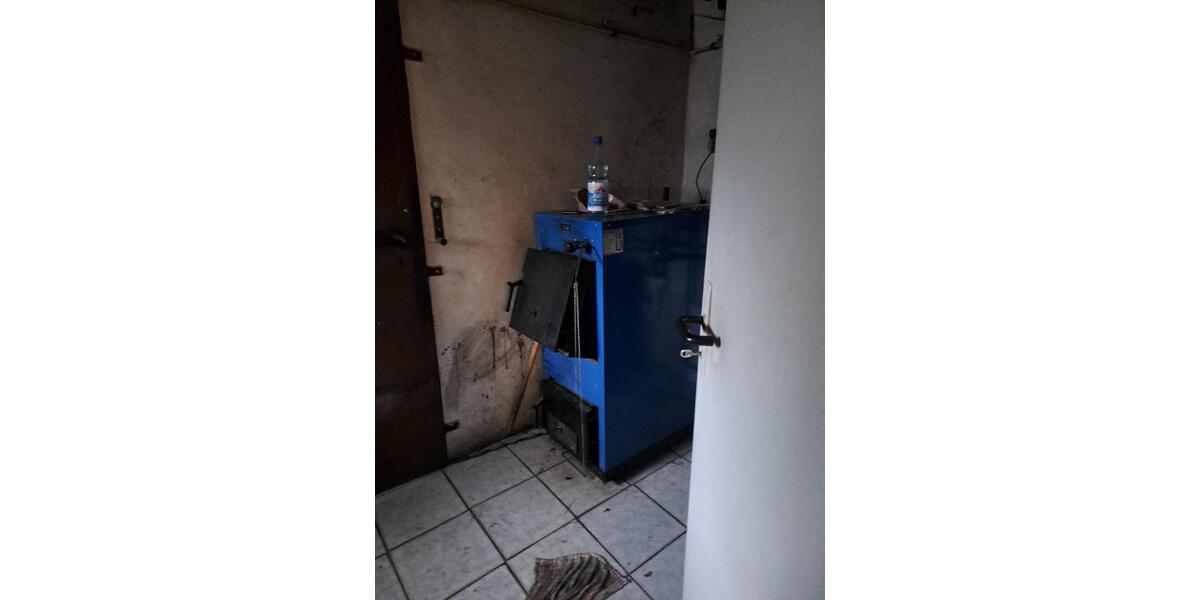 Einfamilienhaus Stadtilm - 7 Zimmer, 120 m&sup2;, 140.000&euro; | Angebot:24533046