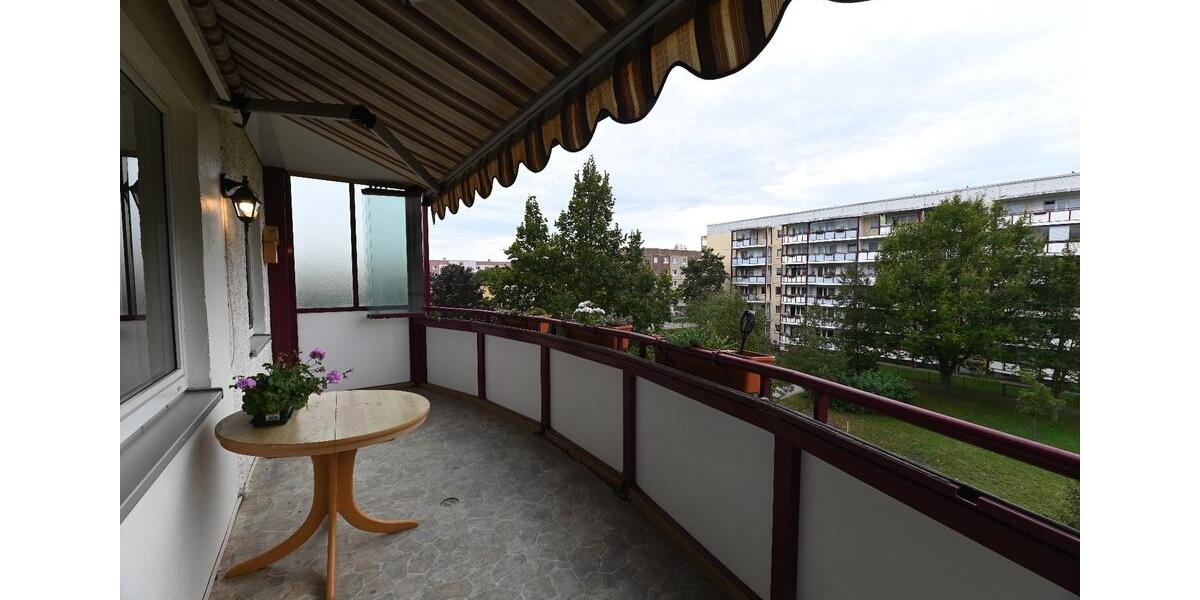 Etagenwohnung Sömmerda - 3 Zimmer, 72 m&sup2;, 82.000&euro; | Angebot:27094049