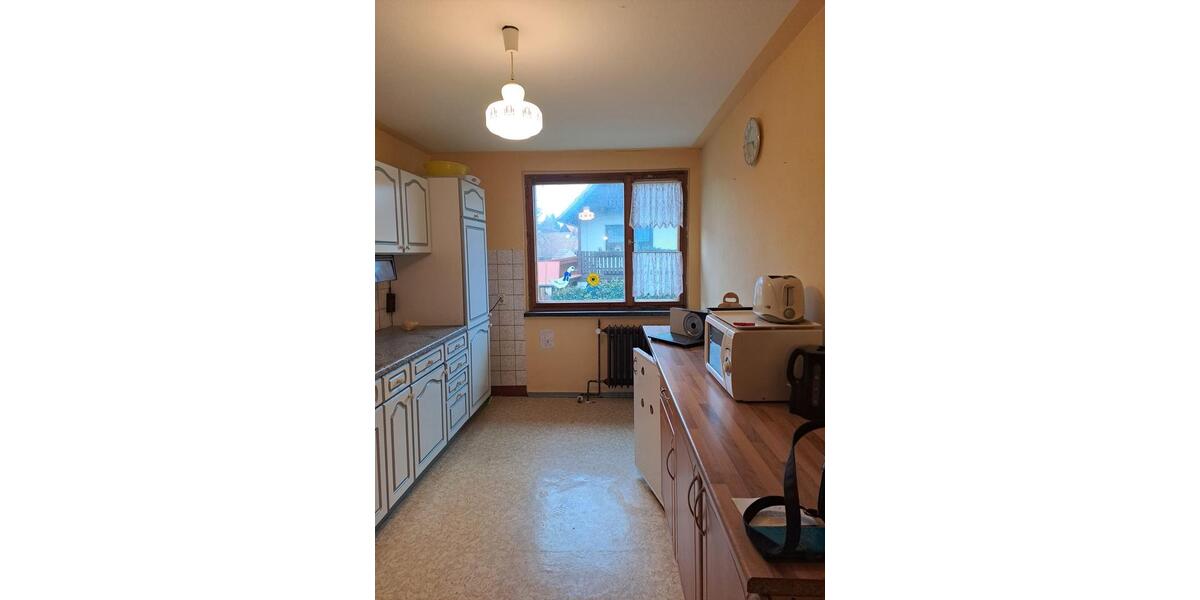 Einfamilienhaus Stadtilm - 7 Zimmer, 120 m&sup2;, 140.000&euro; | Angebot:24533046