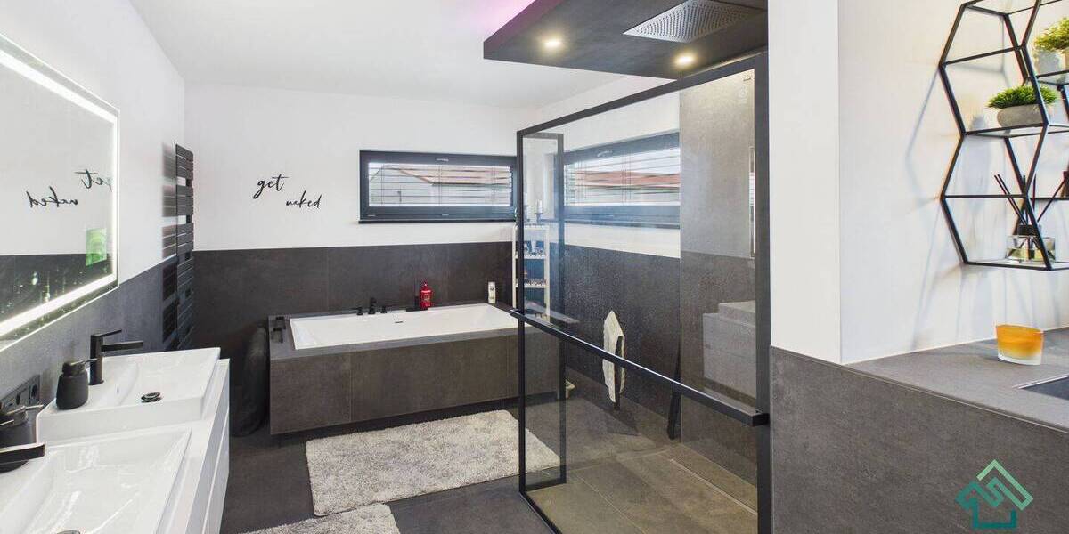Einfamilienhaus Blankenhain - 8 Zimmer, 327 m&sup2;, 799.000&euro; | Angebot:26331281
