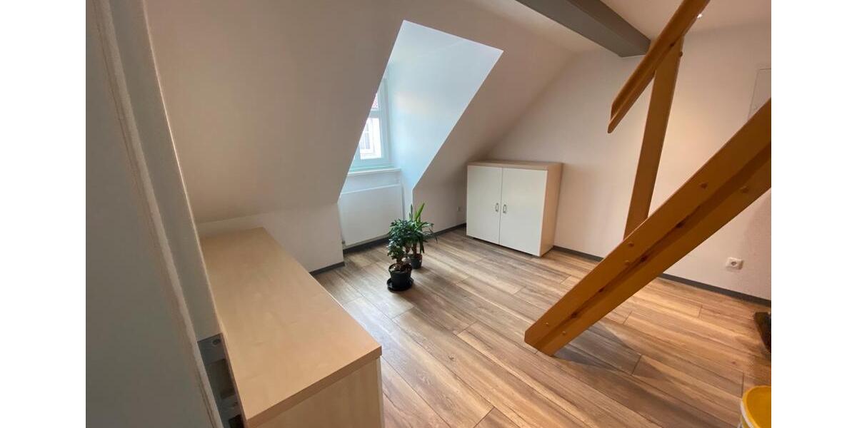 Dachgeschoßwohnung Rudolstadt - 2.5 Zimmer, 70 m&sup2;, 800&euro; | Angebot:25611955